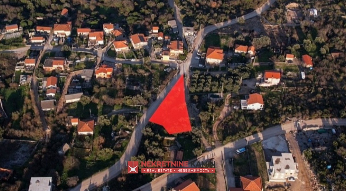 Bigova Yolu Üzerinde UT Koşullu Harika Arsa – Lješevići, Kotor